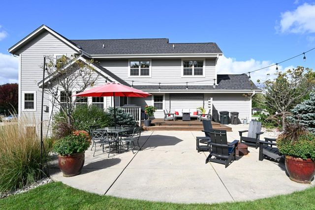 N25W27171 Orchard LANE, Pewaukee, WI 53072