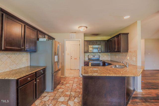 18 Abacos Court, Clayton, NC 27520