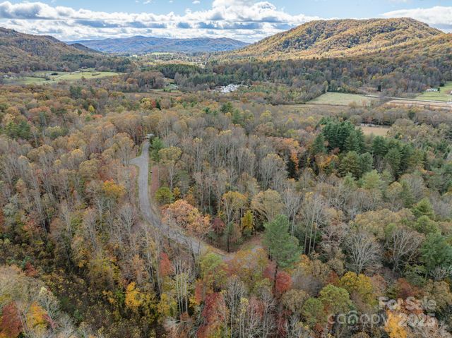 000 Reserve Way 11, Hendersonville, NC 28739