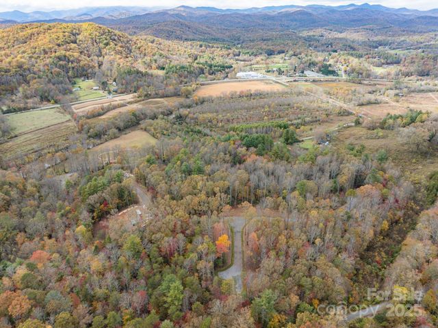 000 Reserve Way 11, Hendersonville, NC 28739