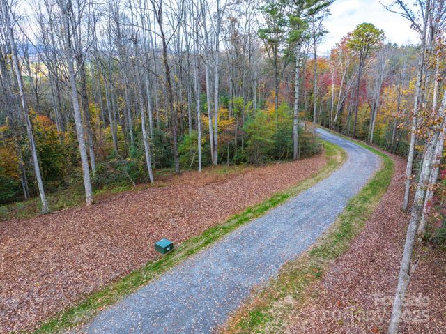 000 Reserve Way 11, Hendersonville, NC 28739