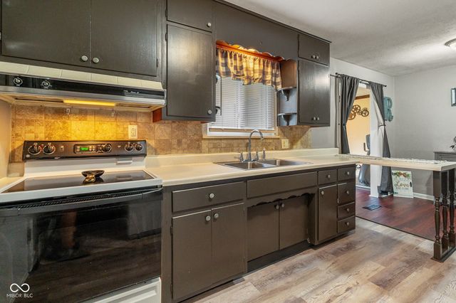 4949 Brehob, Indianapolis, IN 46217