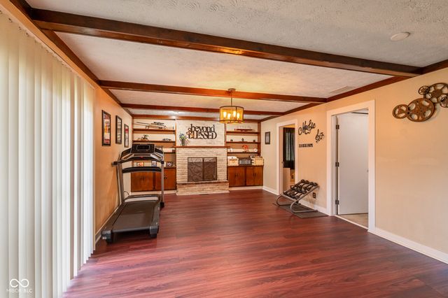 4949 Brehob, Indianapolis, IN 46217
