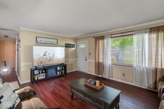 4949 Brehob, Indianapolis, IN 46217