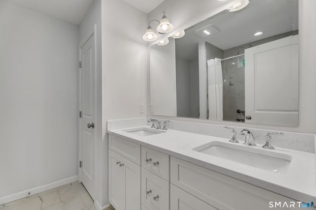 1168 Hartford Turnpike, North Haven, CT 06473