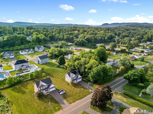 1168 Hartford Turnpike, North Haven, CT 06473