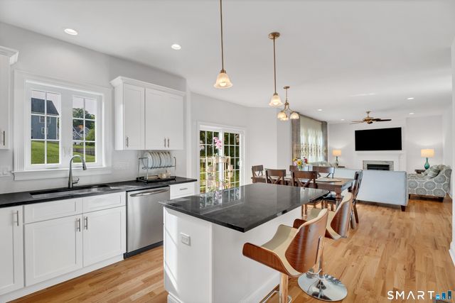 1168 Hartford Turnpike, North Haven, CT 06473