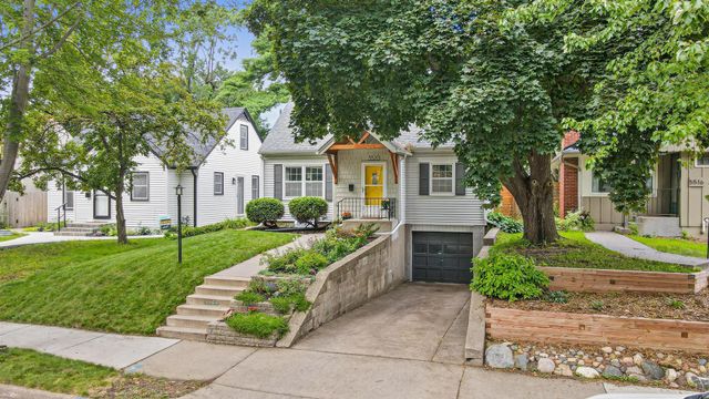 5520 Bryant Avenue S, Minneapolis, MN 55419