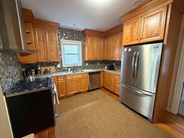 99 Fayerweather Street 99, Cambridge, MA 02138