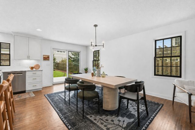 225 Broadway Avenue N, Wayzata, MN 55391