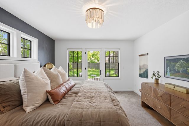 225 Broadway Avenue N, Wayzata, MN 55391