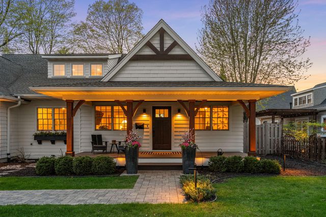 225 Broadway Avenue N, Wayzata, MN 55391