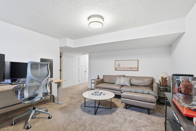 225 Broadway Avenue N, Wayzata, MN 55391
