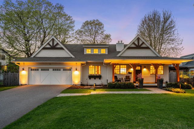 225 Broadway Avenue N, Wayzata, MN 55391