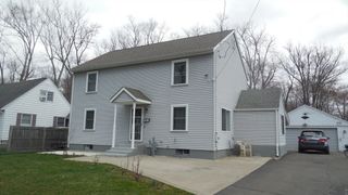 112 Wolcott Ave, West Springfield, MA 01089