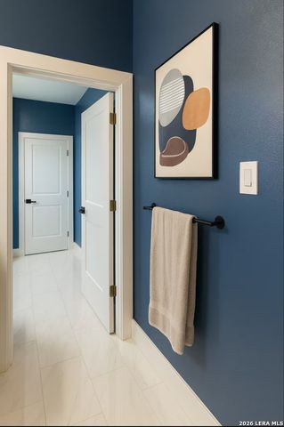711 S Olive St Unit 101, San Antonio, TX 78203