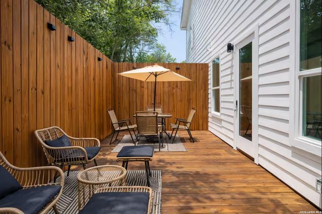 711 S Olive St Unit 101, San Antonio, TX 78203