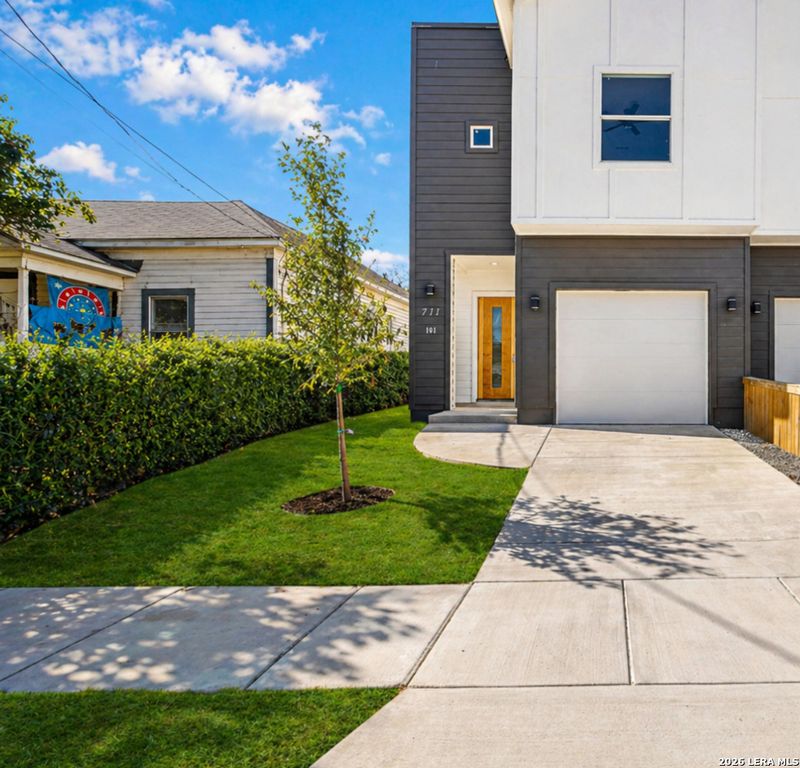 711 S Olive St Unit 101, San Antonio, TX 78203
