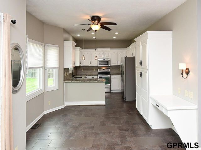 16130 Parker Street, Omaha, NE 68118