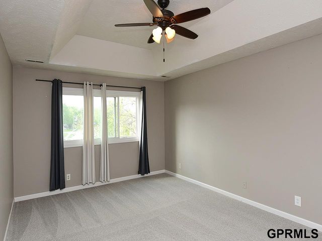 16130 Parker Street, Omaha, NE 68118