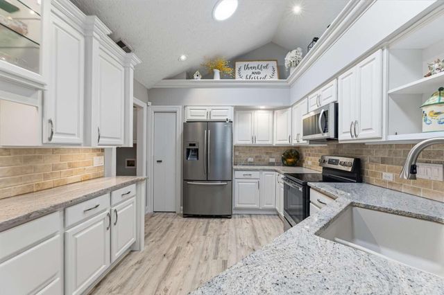 6366 Mission Hills Place, Westerville, OH 43082