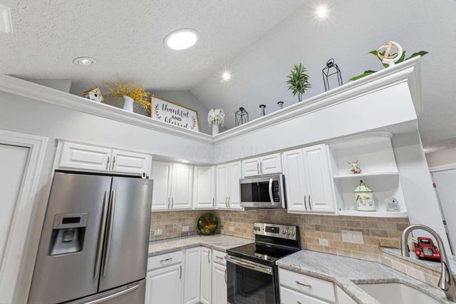 6366 Mission Hills Place, Westerville, OH 43082