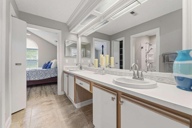 6366 Mission Hills Place, Westerville, OH 43082