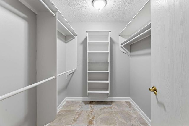 6366 Mission Hills Place, Westerville, OH 43082