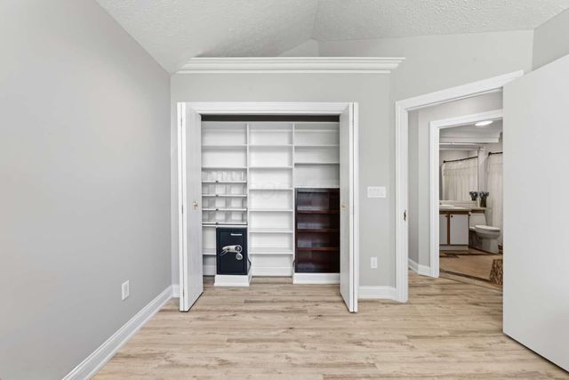 6366 Mission Hills Place, Westerville, OH 43082