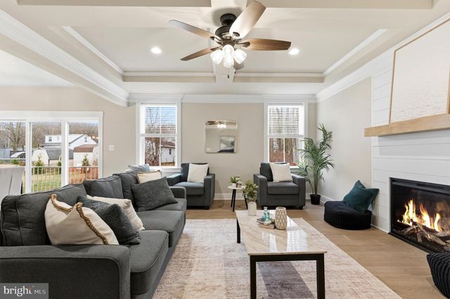 2034 WILLIAM AVE, Essex, MD 21221