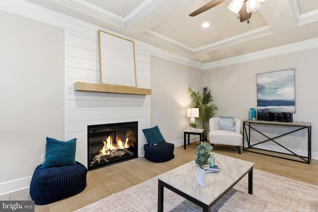 2034 WILLIAM AVE, Essex, MD 21221