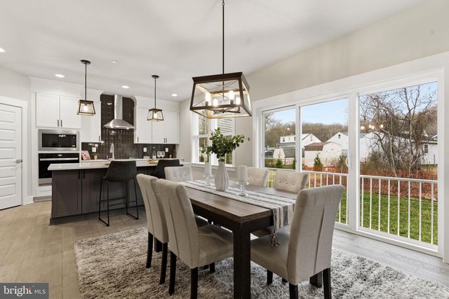 2034 WILLIAM AVE, Essex, MD 21221