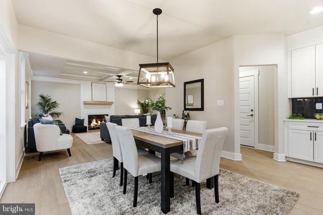 2034 WILLIAM AVE, Essex, MD 21221