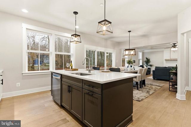 2034 WILLIAM AVE, Essex, MD 21221