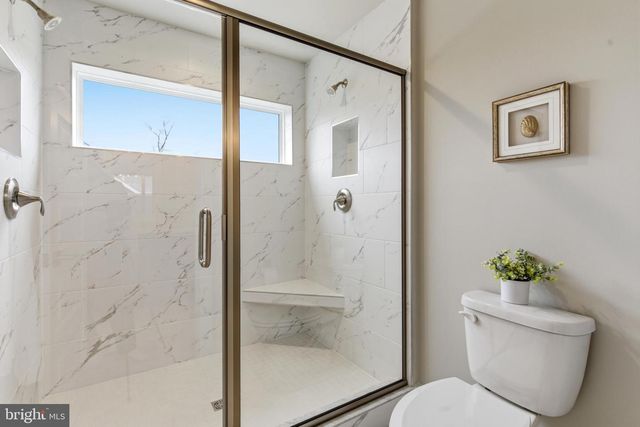 2034 WILLIAM AVE, Essex, MD 21221