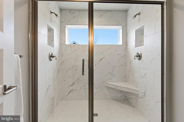 2034 WILLIAM AVE, Essex, MD 21221