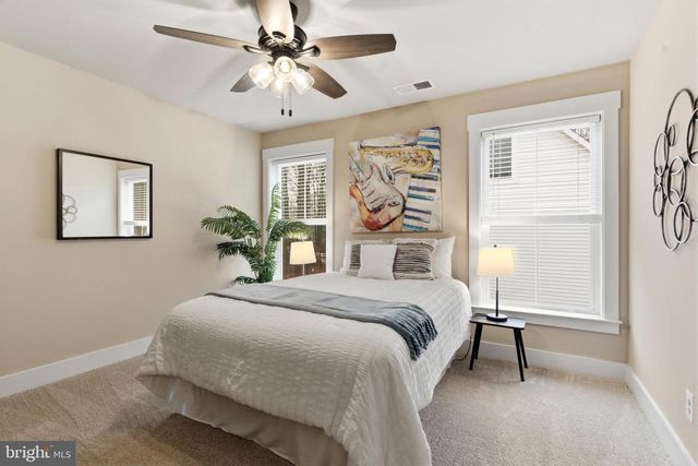 2034 WILLIAM AVE, Essex, MD 21221