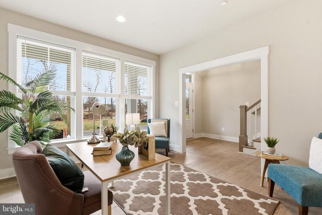 2034 WILLIAM AVE, Essex, MD 21221