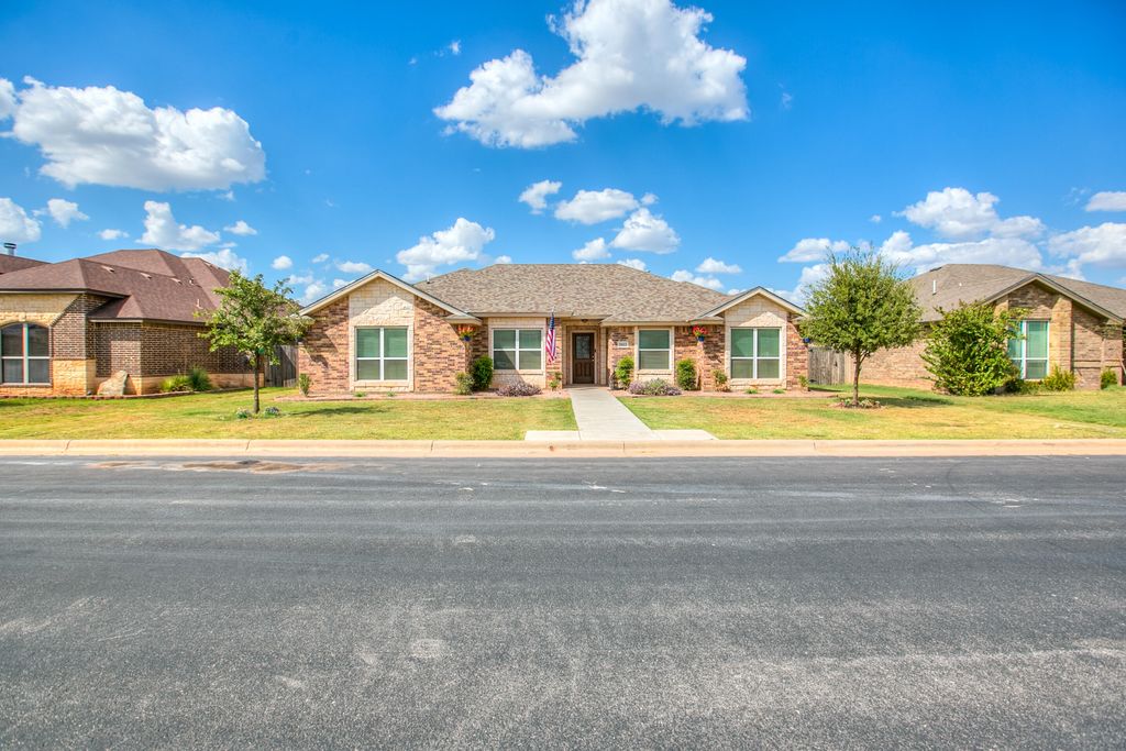 Image 1 of property listing at 5033 Scarlett Oak Lane, San Angelo, TX 76904