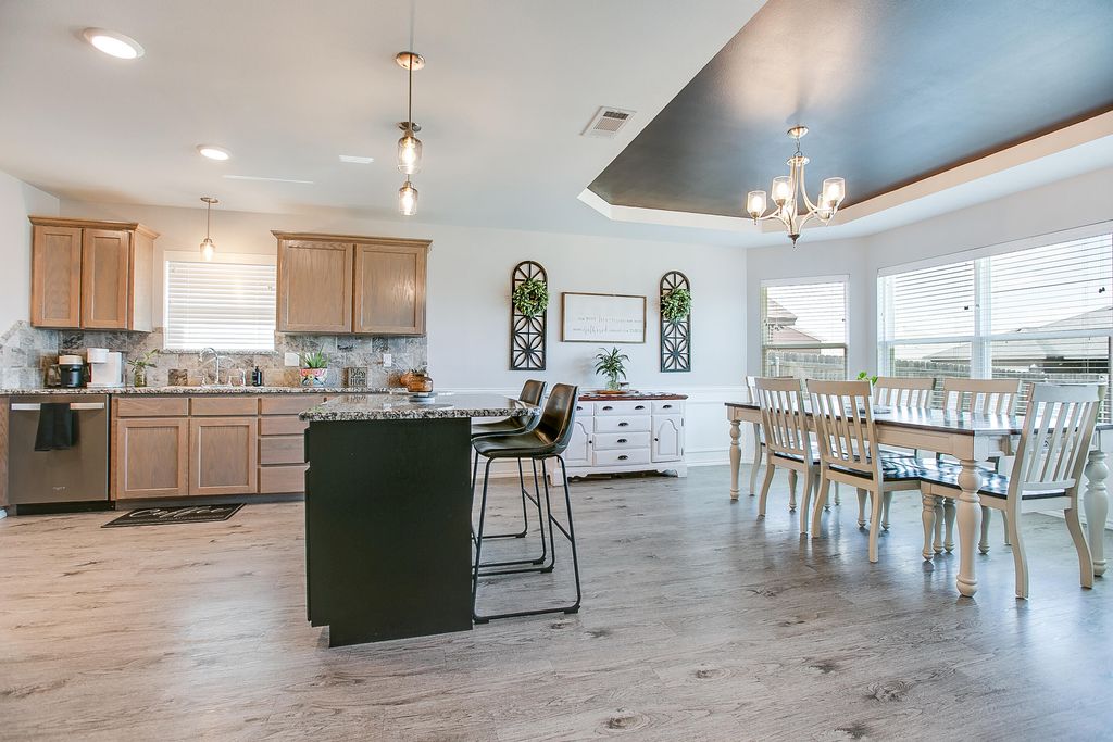 Image 11 of property listing at 5033 Scarlett Oak Lane, San Angelo, TX 76904