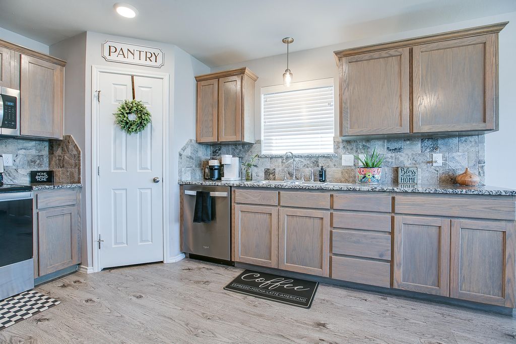Image 14 of property listing at 5033 Scarlett Oak Lane, San Angelo, TX 76904