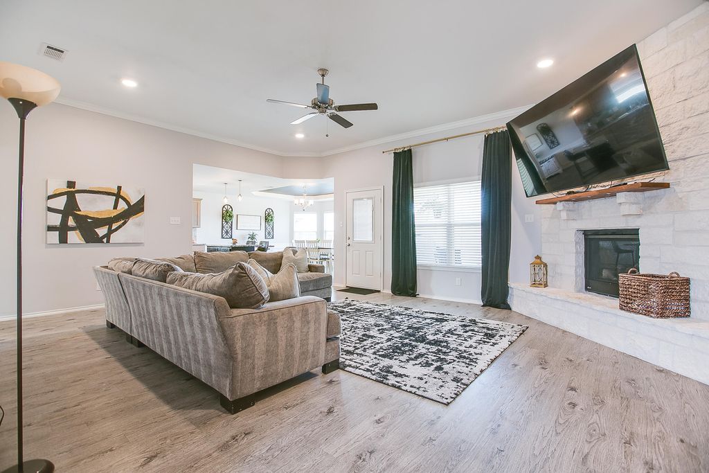 Image 2 of property listing at 5033 Scarlett Oak Lane, San Angelo, TX 76904