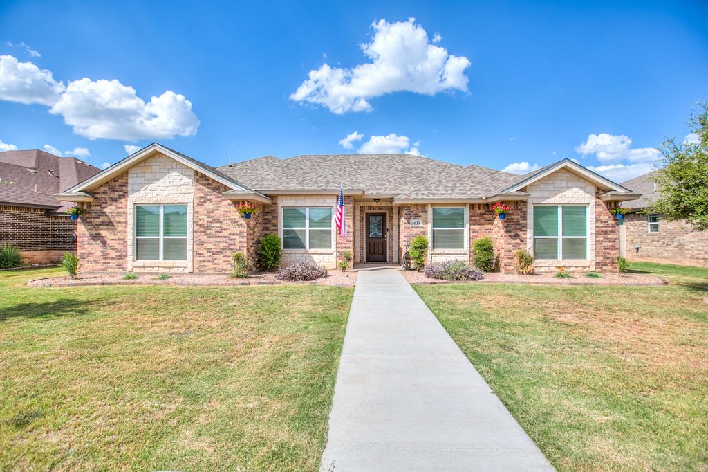 Image 4 of property listing at 5033 Scarlett Oak Lane, San Angelo, TX 76904