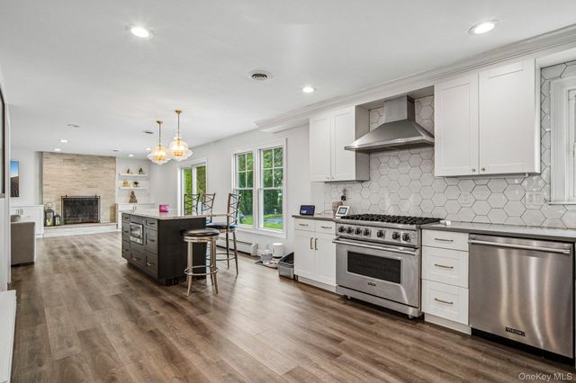 30 Yale Drive, New City, NY 10956