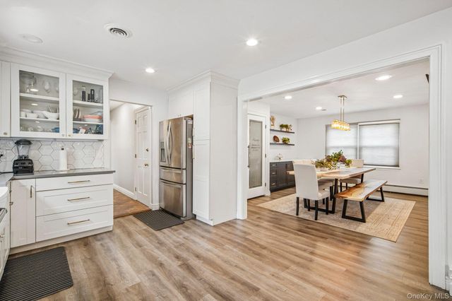 30 Yale Drive, New City, NY 10956