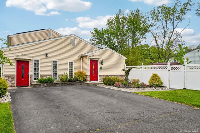 30 Yale Drive, New City, NY 10956