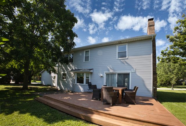 2711 Valley Forge Road, Lisle, IL 60532
