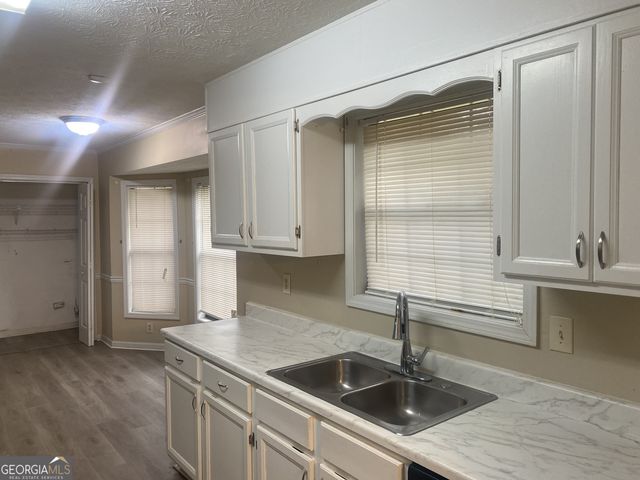 225 Farmbrook Parkway, Stockbridge, GA 30281