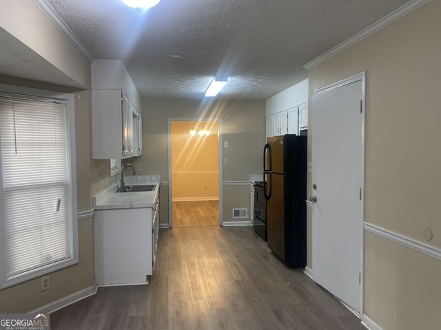 225 Farmbrook Parkway, Stockbridge, GA 30281