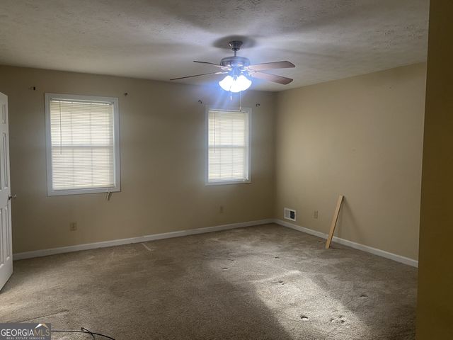 225 Farmbrook Parkway, Stockbridge, GA 30281